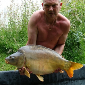 Carp (32lbs 9oz ) caught by Andy Dearnley at  France.