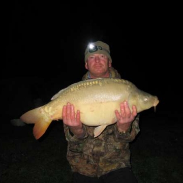 Carp (22lbs 10oz ) caught by Andy Lucas at  France.