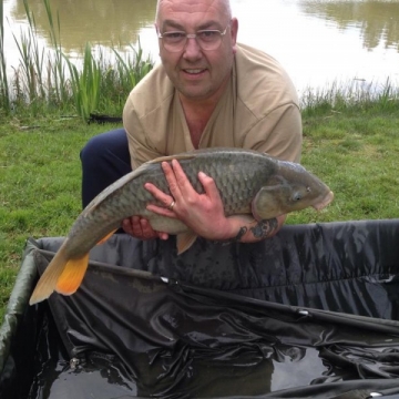 Carp (27lbs 0oz ) caught by Andy Paul at  France.