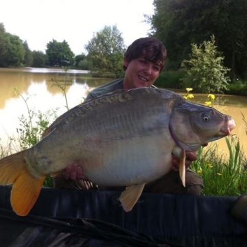 Carp (37lbs 0oz ) caught by Billy Berridge at  France.