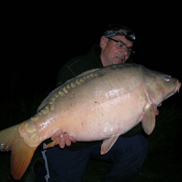 Carp (32lbs 10oz ) caught by Bob Carey at  France.