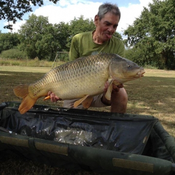 Carp (34lbs 0oz ) caught by Bob Carey at  France.