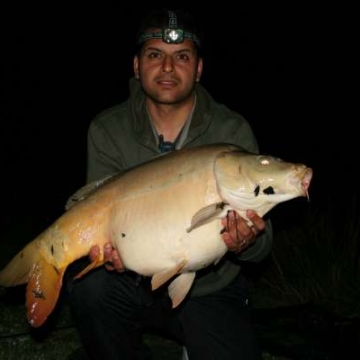 Carp (24lbs 0oz ) caught by Bobby Hunjan at  France.