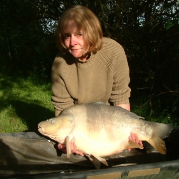 Carp (33lbs 12oz ) caught by Christine Nichols at  France.