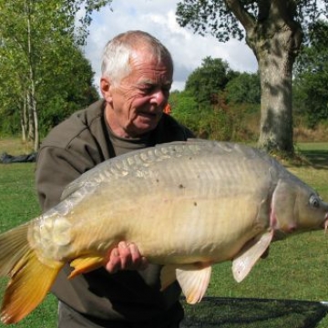 Carp (26lbs 0oz ) caught by Chuck Ives at  France.