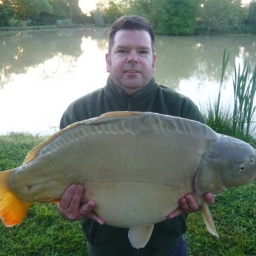 Carp (32lbs 10oz ) caught by Danny Plummer at  France.