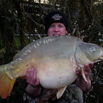 Carp (30lbs 2oz ) caught by Darren Palmer at  France.