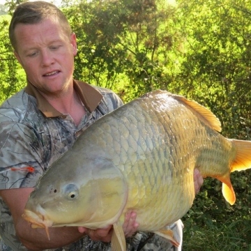 Carp (31lbs 12oz ) caught by Darren Palmer at  France.