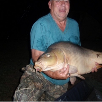 Carp (35lbs 0oz ) caught by Dave Bailey at  France.