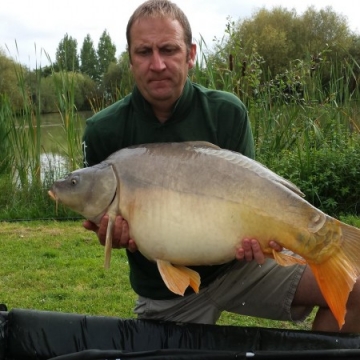 Carp (34lbs 0oz ) caught by Dene Morgan at  France.