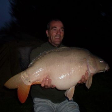 Carp (30lbs 4oz ) caught by Gary Hewes at  France.