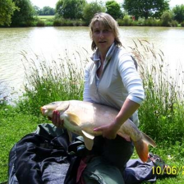 Carp (25lbs 8oz ) caught by Jackie Hewitt at  France.