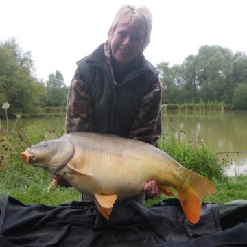 Carp (31lbs 8oz ) caught by Jackie Seed at  France.