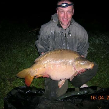 Carp (36lbs 6oz ) caught by Jake Portch at  France.