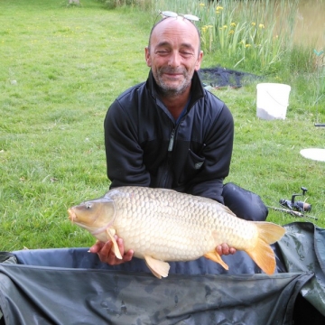 Carp (26lbs 12oz ) caught by Jamie Hayden (PB Common) at  France.