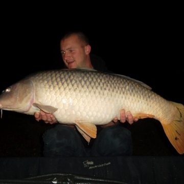 Carp (32lbs 4oz ) caught by Jamie Stitt at  France.