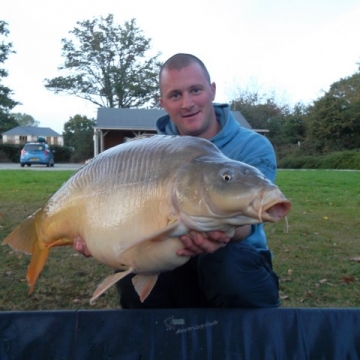 Carp (33lbs 0oz ) caught by Jamie Stitt at  France.