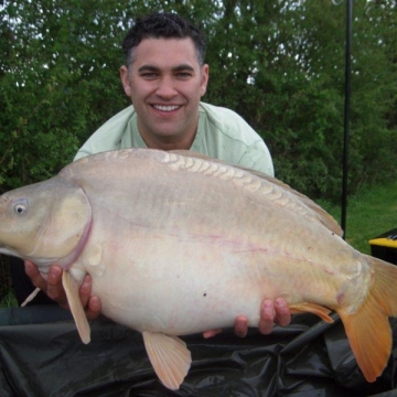 Carp (34lbs 5oz ) caught by Justin Marshall at  France.