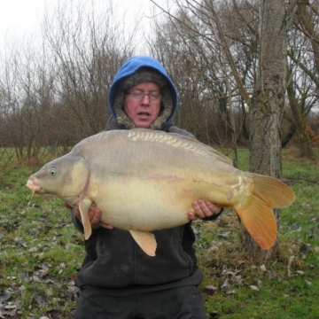 Carp (32lbs 8oz ) caught by Keith Platt at  France.