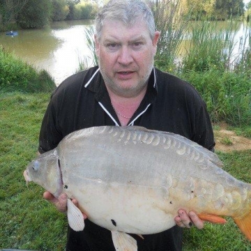 Carp (36lbs 4oz ) caught by Kevin Jones at  France.