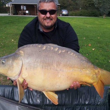 Carp (28lbs 0oz ) caught by Kevin Priest at  France.