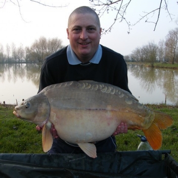 Carp (36lbs 8oz ) caught by Lee Cooling at  France.