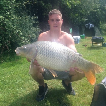 Carp (21lbs 1oz ) caught by Luke Faith at  France.