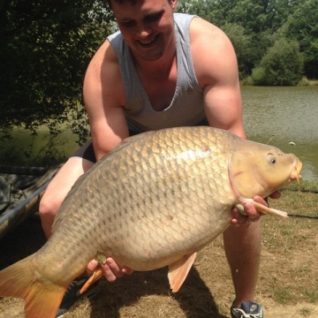 Carp (32lbs 2oz ) caught by Luke Faith at  France.