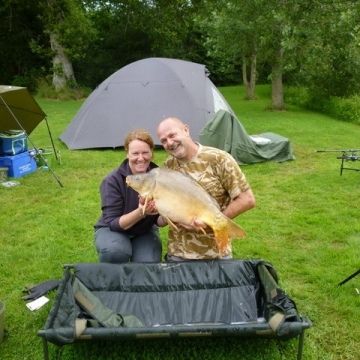 Carp (28lbs 0oz ) caught by Lynda Clarke at  France.