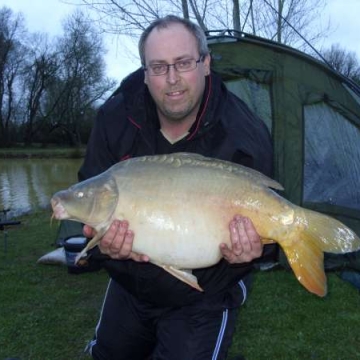 Carp (25lbs 12oz ) caught by Mark Barrett at  France.