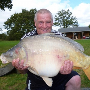 Carp (30lbs 7oz ) caught by Martin Hazell at  France.