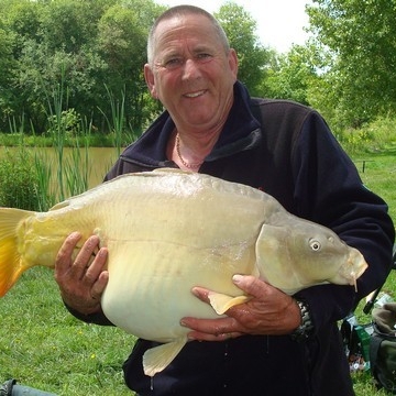 Carp (34lbs 12oz ) caught by Martyn Tuckey at  France.