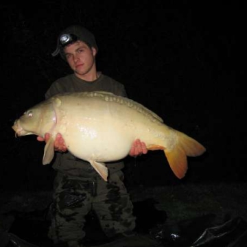 Carp (25lbs 0oz ) caught by Matt Lucas at  France.