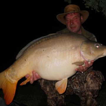 Carp (32lbs 8oz ) caught by Mick Haynes at  France.