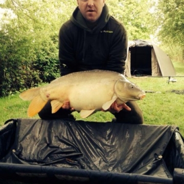 Carp (35lbs 0oz ) caught by Neil Davis at  France.