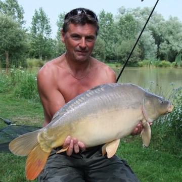 Carp (20lbs 0oz ) caught by Norman Royston at  France.