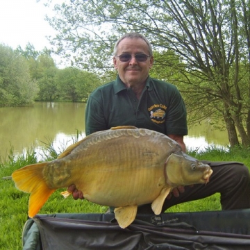 Carp (30lbs 8oz ) caught by Pete Wright at  France.