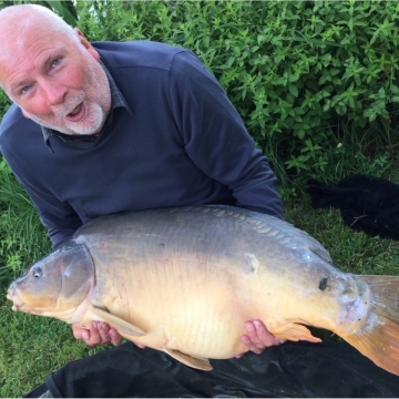 Carp (43lbs 12oz ) caught by Peter Lang at  France.