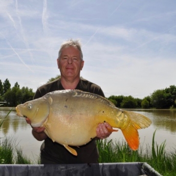 Carp (30lbs 14oz ) caught by Phil Calladine at  France.