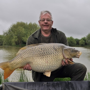 Carp (46lbs 2oz ) caught by Phil Calladine at  France.