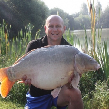 Carp (34lbs 8oz ) caught by Phil Spenceley at  France.