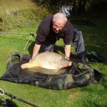 Carp (31lbs 9oz ) caught by Ron at  France.