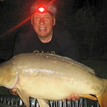 Carp (25lbs 8oz ) caught by Shane Richardson at  France.