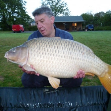 Carp (38lbs 2oz ) caught by Shane Richardson at  France.