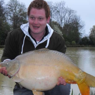 Carp (39lbs 8oz ) caught by Simon Blackman at  France.