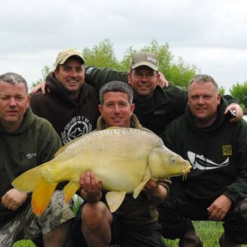 Carp (0lbs 0oz ) caught by Tony Allum at  France.