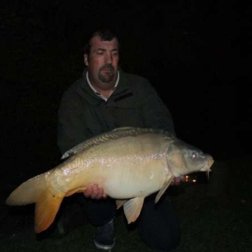 Carp (20lbs 0oz ) caught by Stephen Allison at  France.