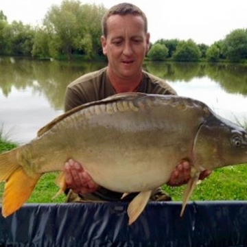 Carp (29lbs 9oz ) caught by Stephen Beaugeux at  France.