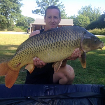 Carp (32lbs 12oz ) caught by Stephen Beaujeux at  France.