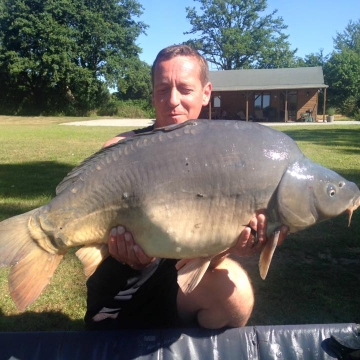 Carp (0lbs 0oz ) caught by Stephen Beaujeux at  France.